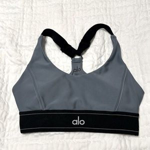 Alo Yoga Airlift Suit Up Bra, color steel blue, size XS